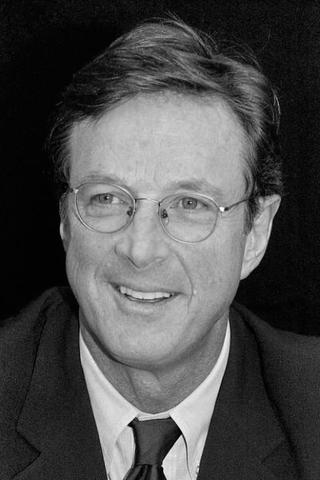 Michael Crichton pic