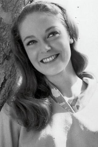 Elizabeth Hartman pic