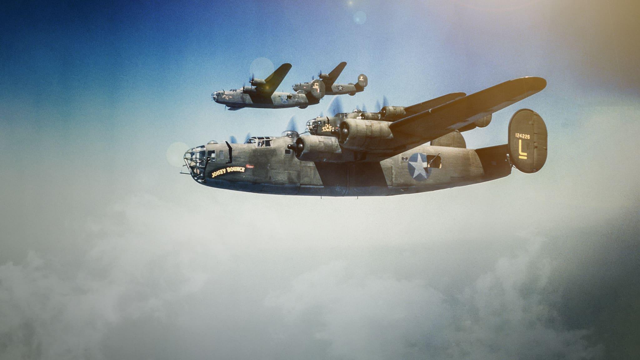 Heroes of the Sky: The Mighty Eighth Air Force backdrop