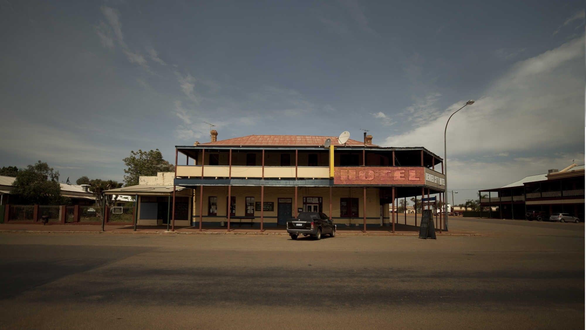 Hotel Coolgardie backdrop