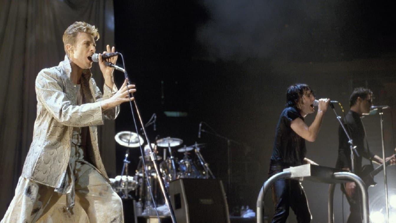 Nine Inch Nails & David Bowie: Dissonance backdrop