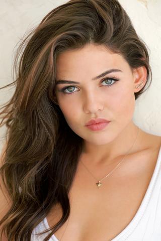 Danielle Campbell pic