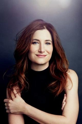 Kathryn Hahn pic