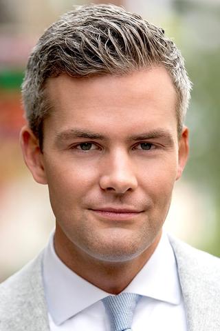 Ryan Serhant pic