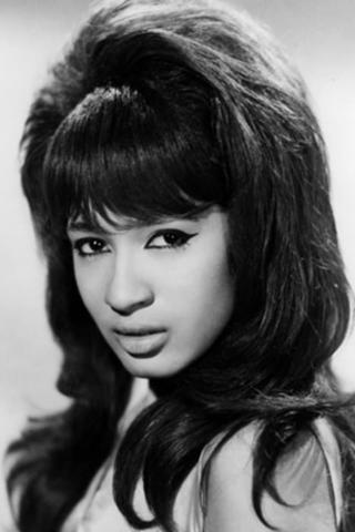Ronnie Spector pic