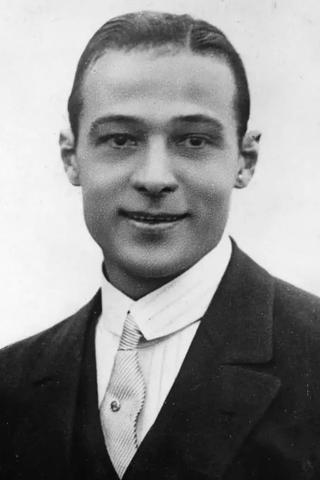 Rudolph Valentino pic