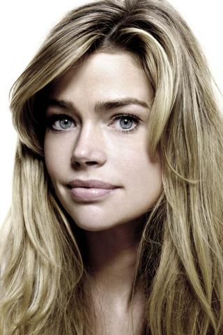 Denise Richards pic