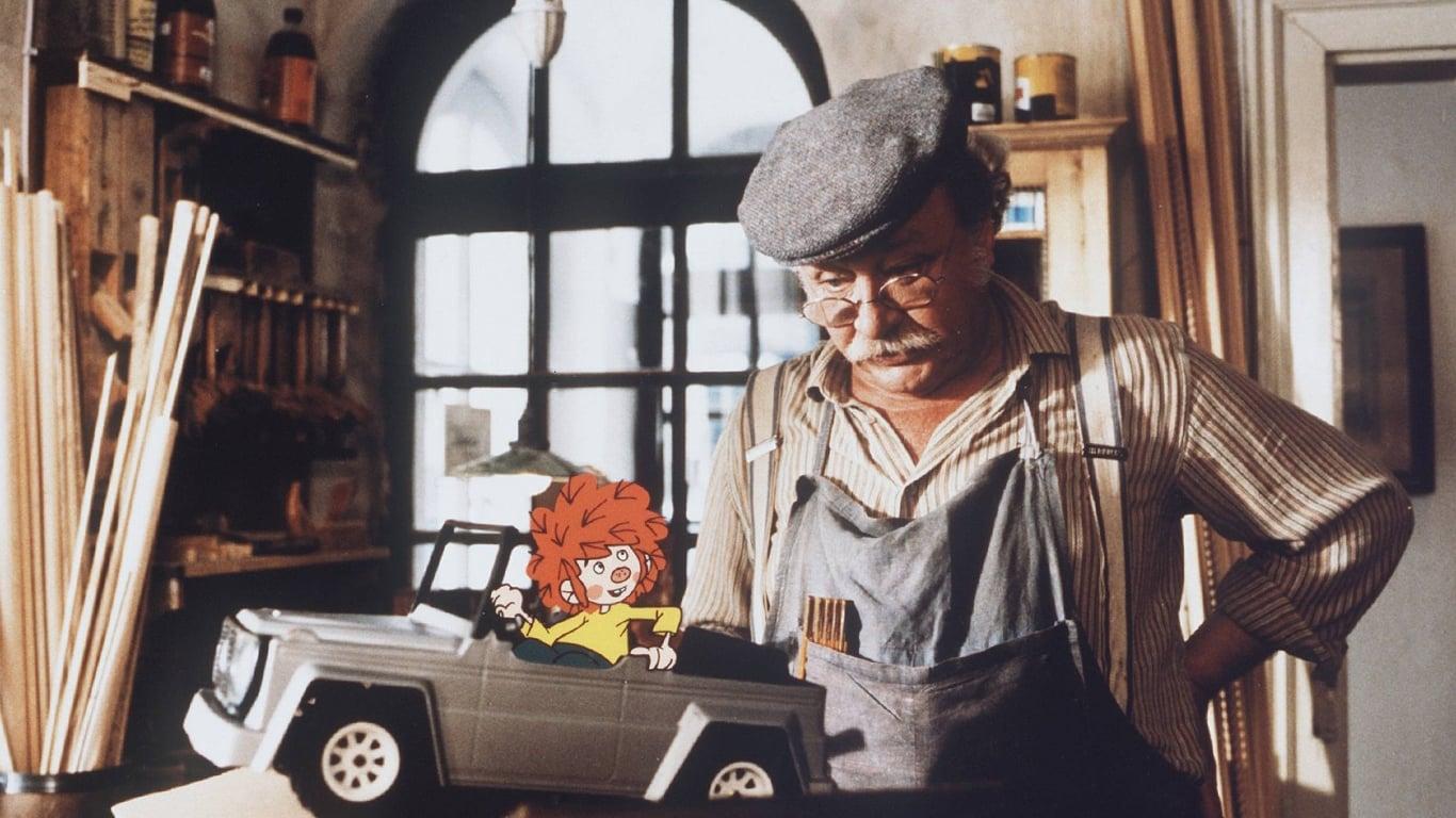 Master Eder and his Pumuckl backdrop