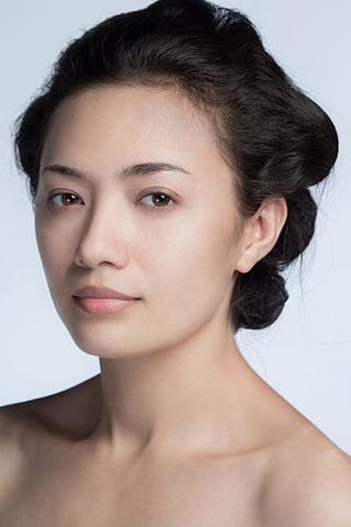 Tina Tình pic