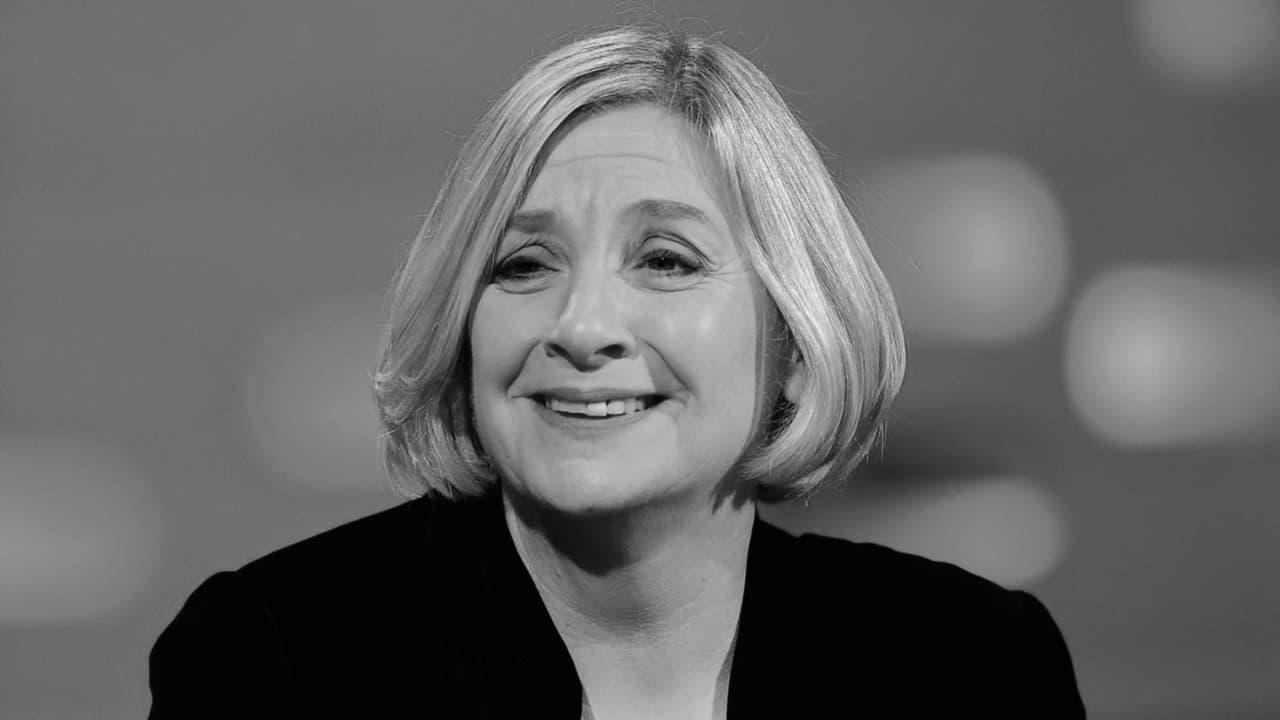 Victoria Wood Live In Your Own Home backdrop