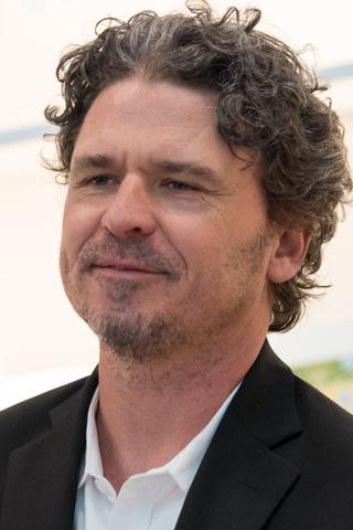 Dave Eggers pic