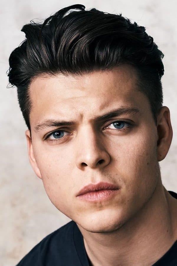 Alex Høgh Andersen poster