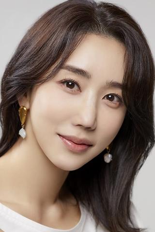 Shin Soo-jung pic