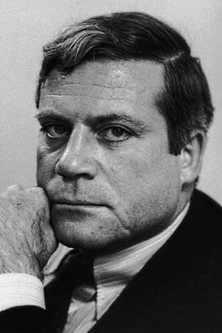 Oliver Reed pic