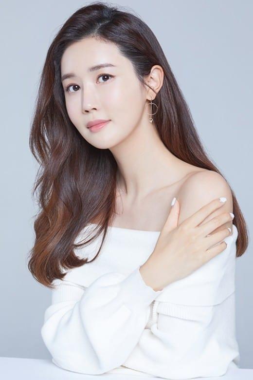 Lee Da-hae poster