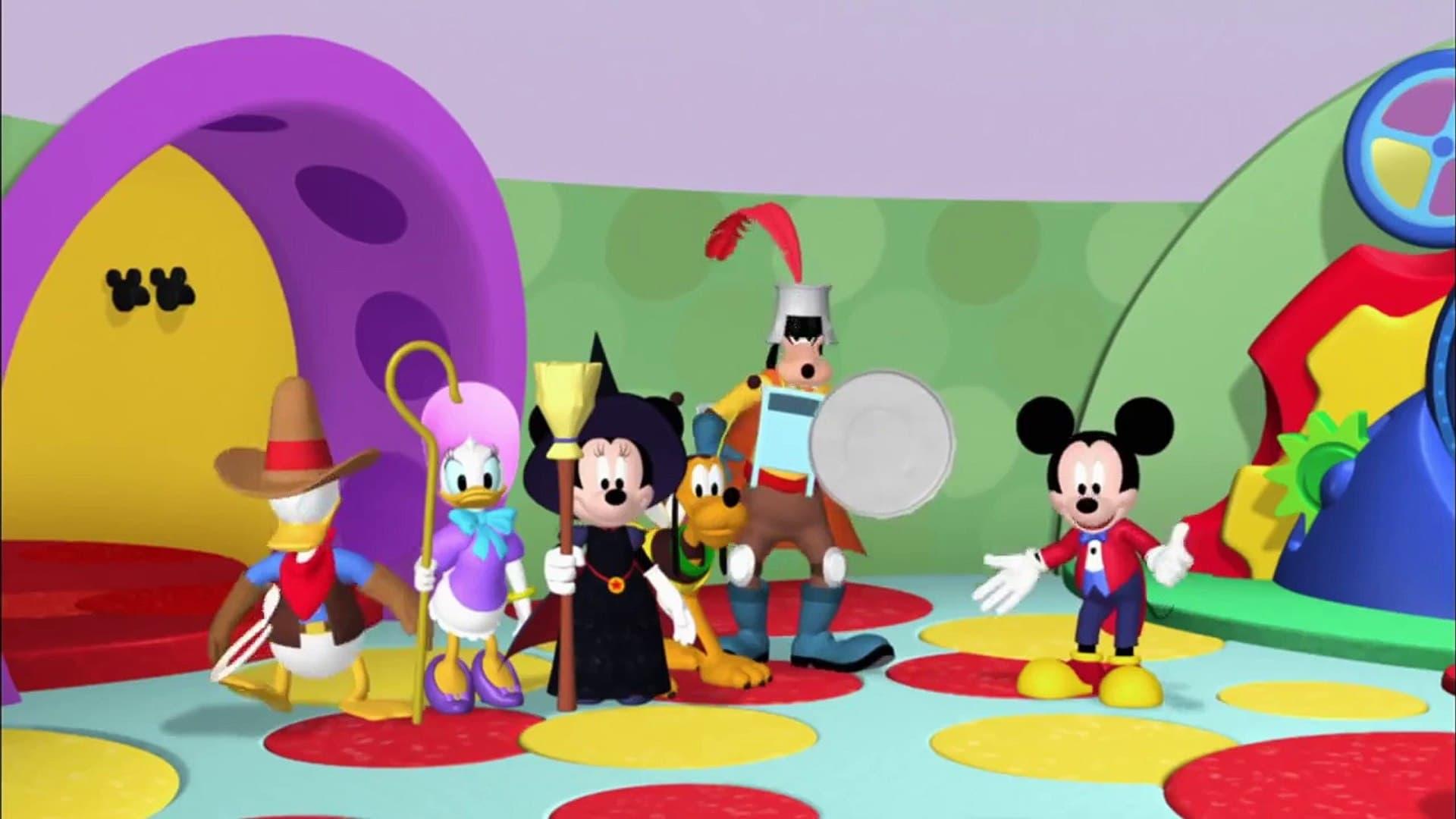 Mickey Mouse Clubhouse: Mickey's Treat backdrop