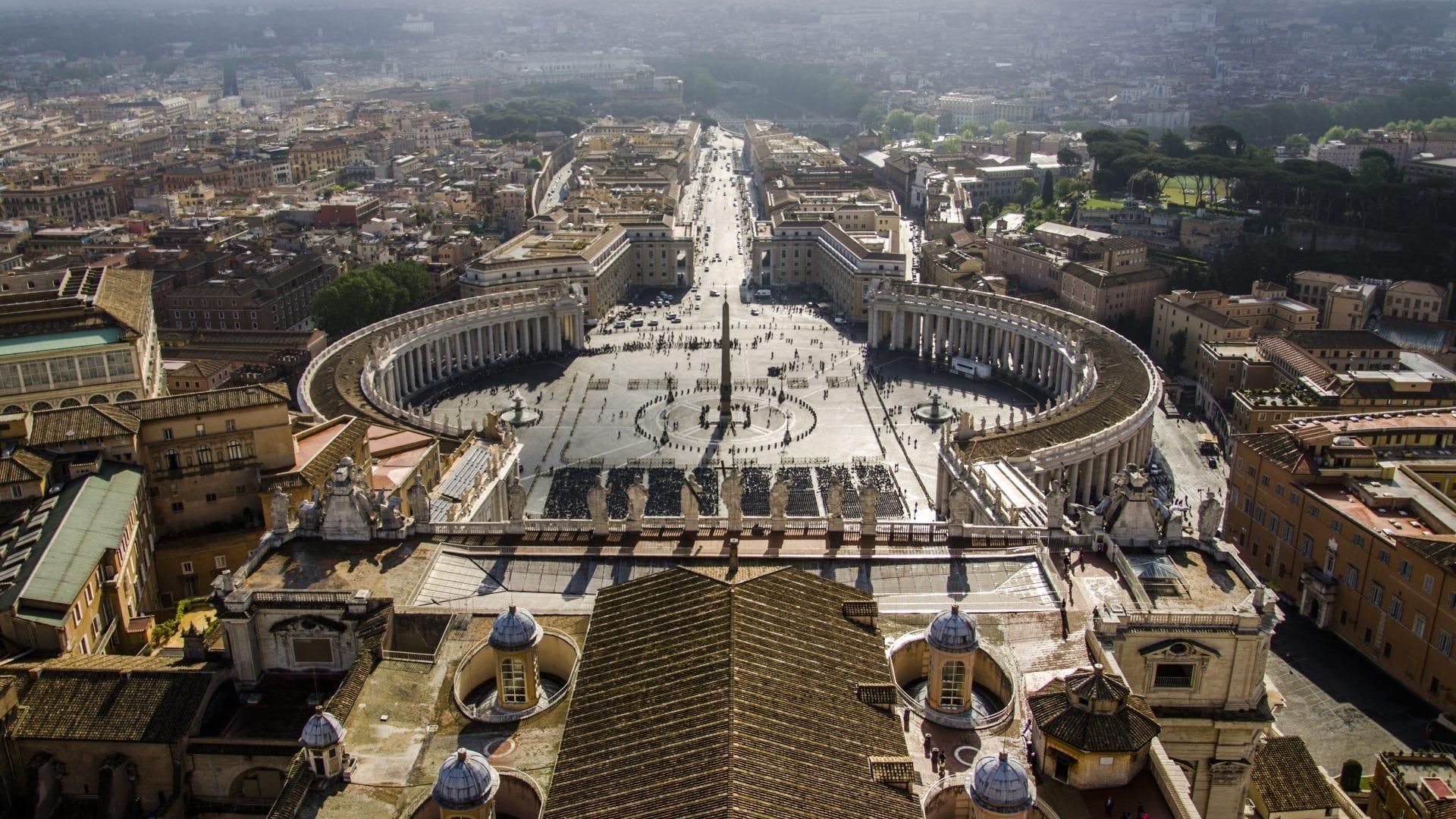 The untold story of the Vatican backdrop