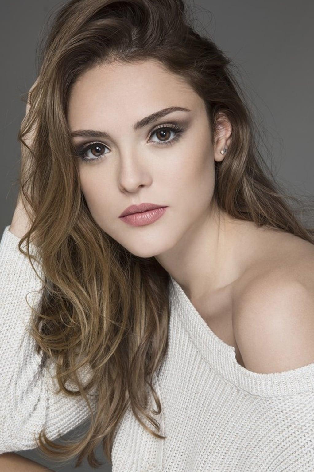 Isabelle Drummond poster