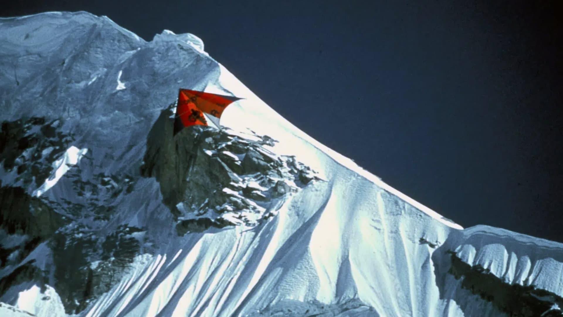 K2 La Montagne Inachevée backdrop