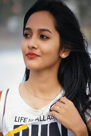 Amina Nijam pic