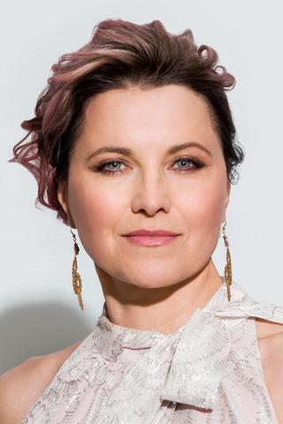 Lucy Lawless pic