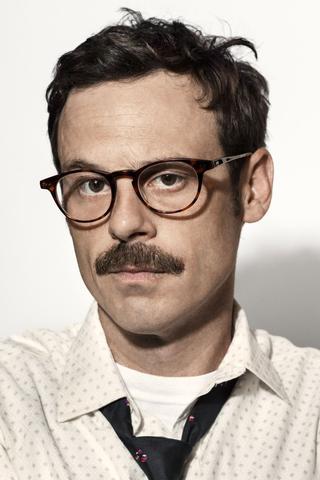 Scoot McNairy pic