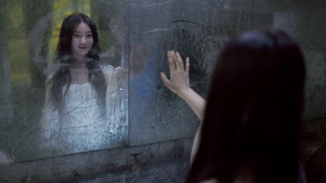 Zhang Zhen's Ghost Stories: The Girl Who Washed Her Face backdrop