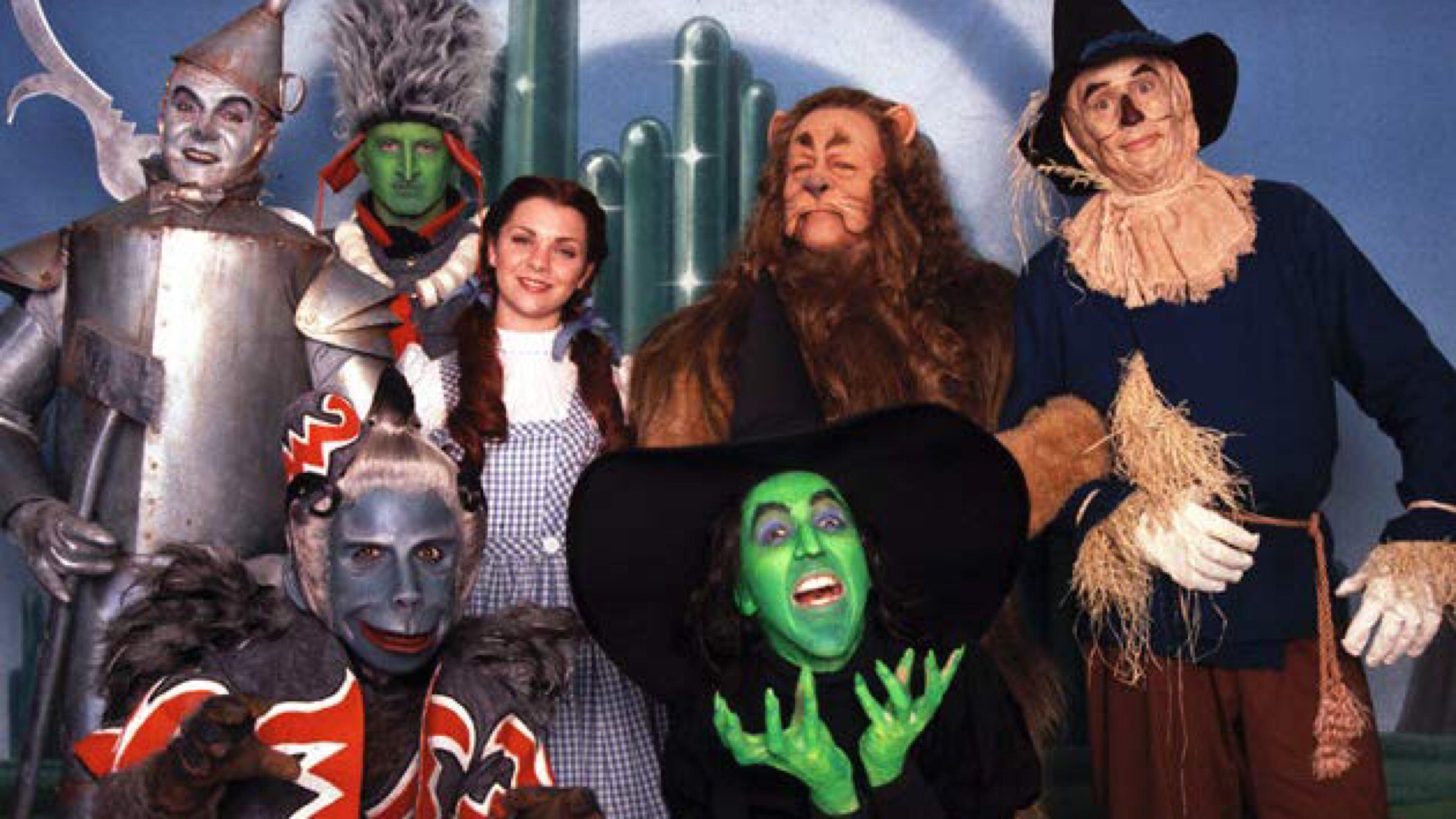 A Tribute to the Wizard of Oz backdrop