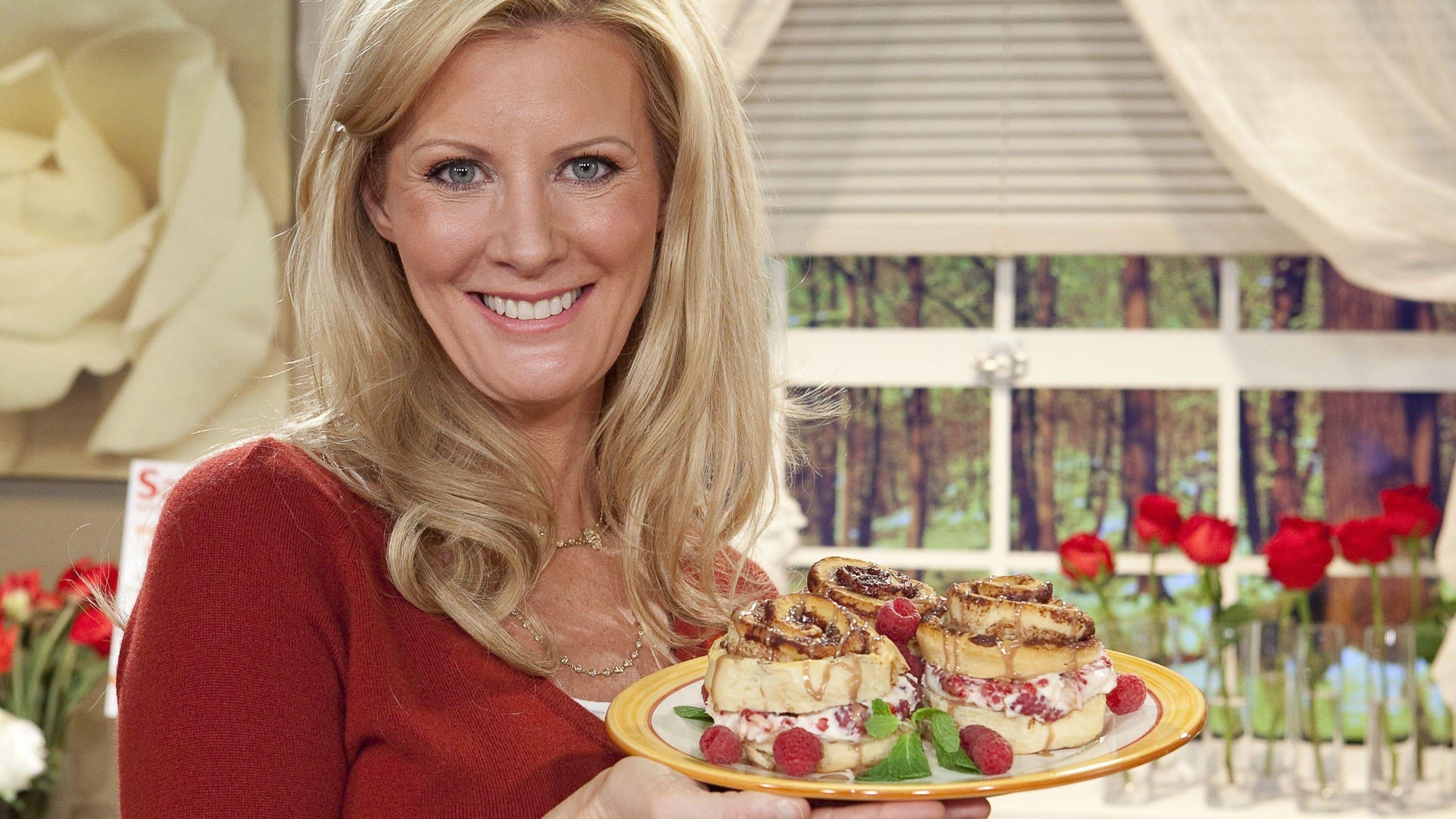 Semi-Homemade Cooking with Sandra Lee backdrop