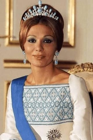 Farah Pahlavi pic