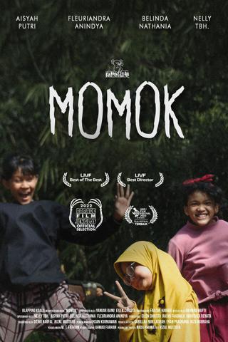 Momok poster