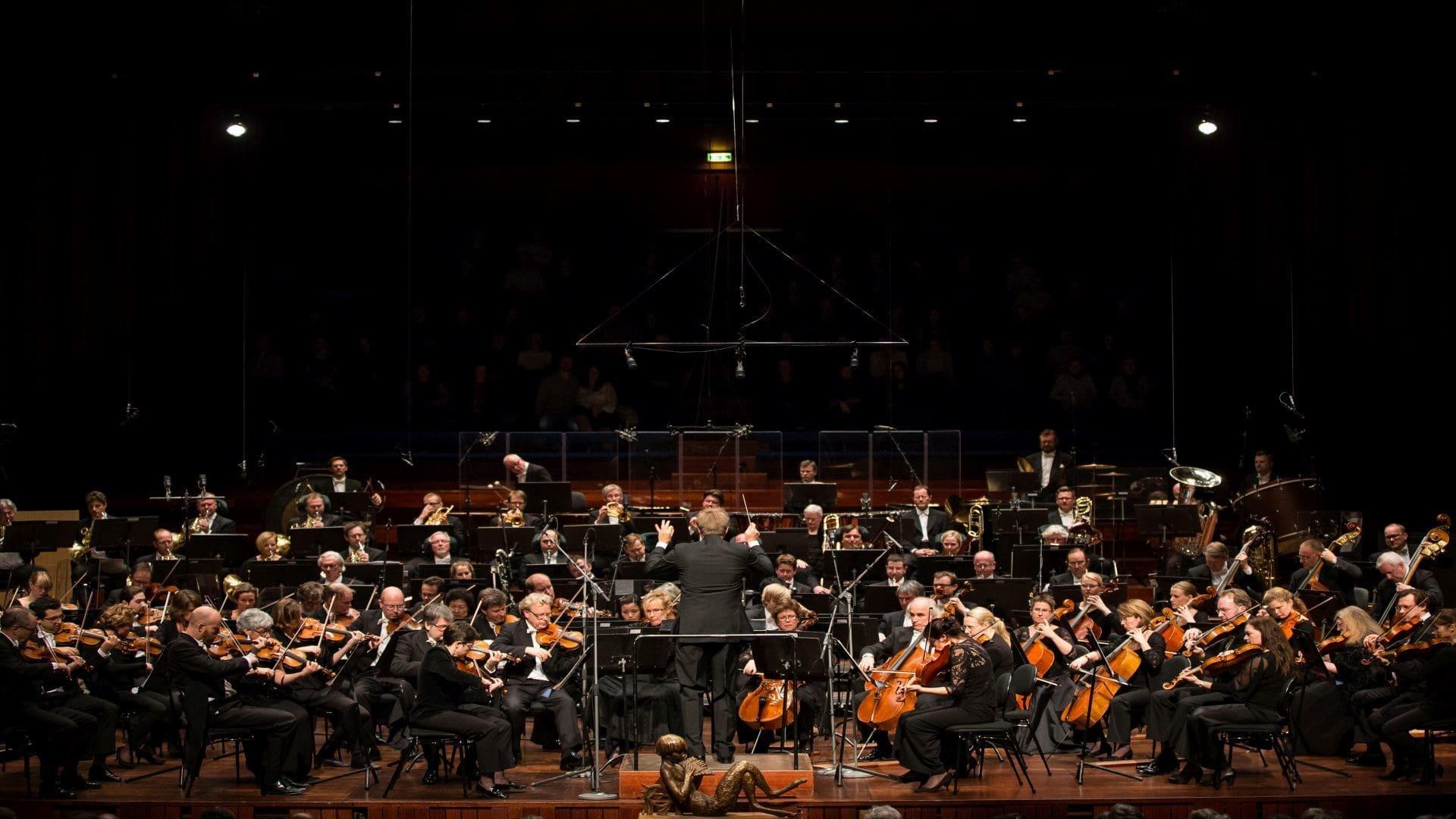 Oslo Philharmonic Orchestra: Sibelius backdrop