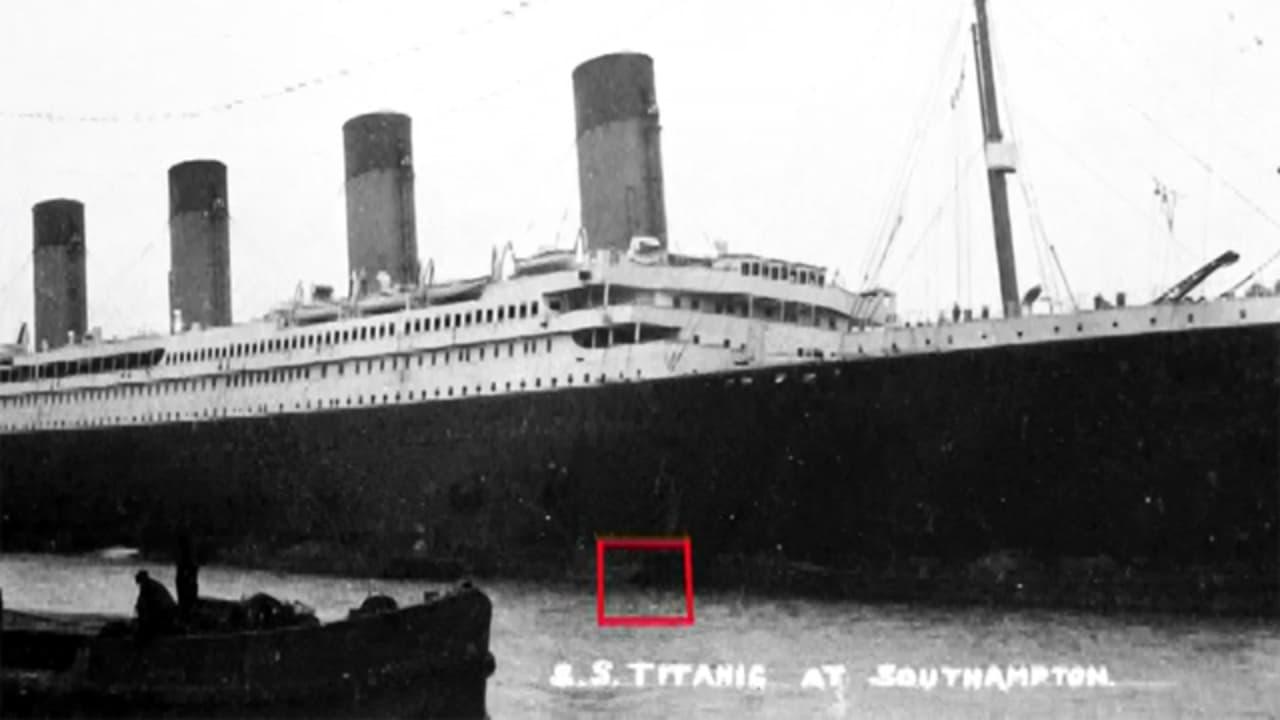 Titanic's Fatal Fire backdrop