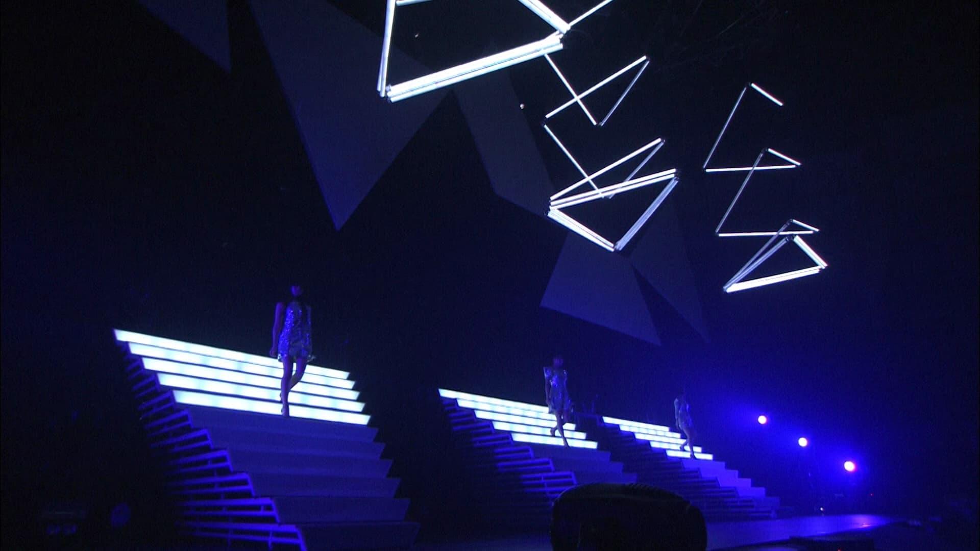 Perfume 3rd Tour 「JPN」 backdrop