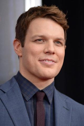 Jake Lacy pic