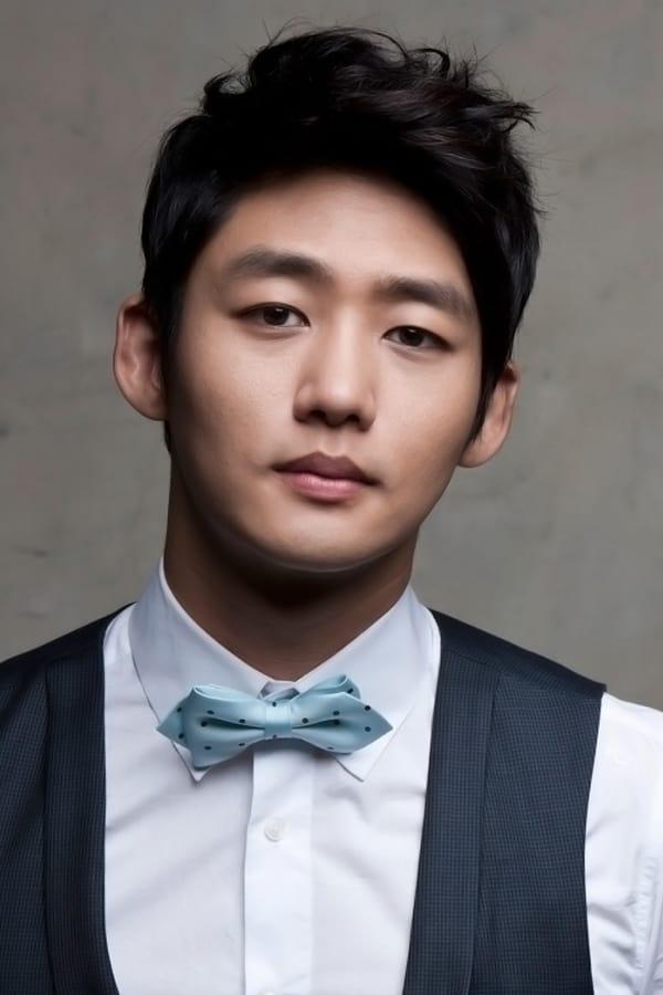 Lee Tae-sung poster