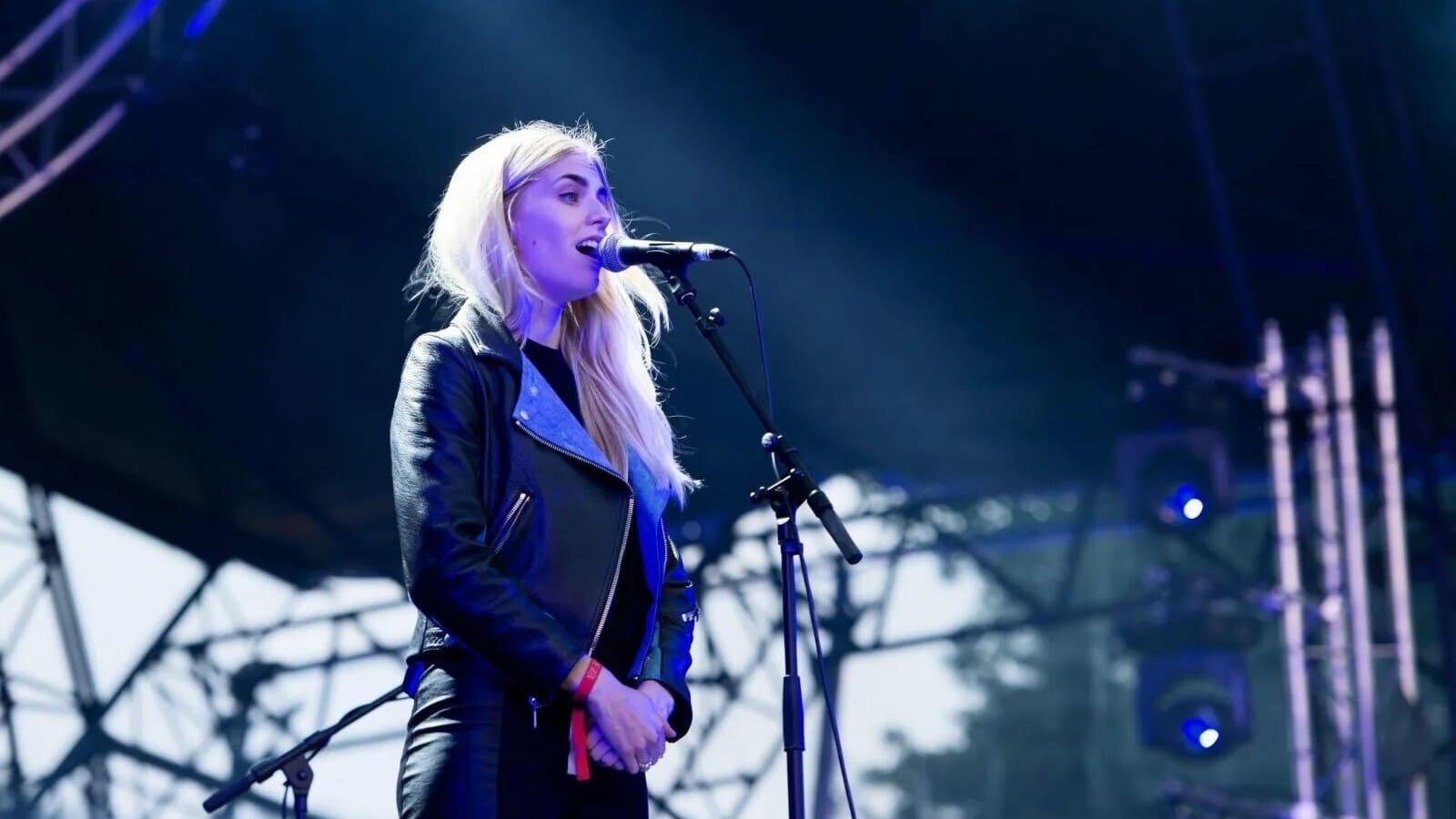 London Grammar - We Love Green Festival backdrop