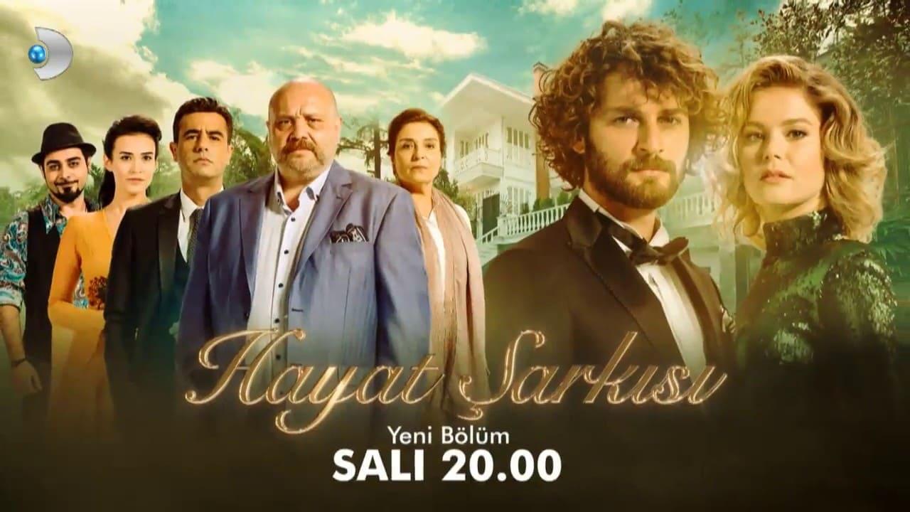 Pınar Hamzaoğlu backdrop