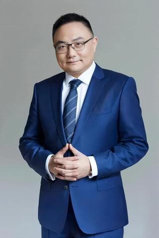 Zhenyu Luo pic