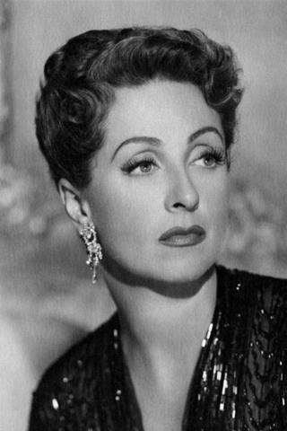 Danielle Darrieux pic