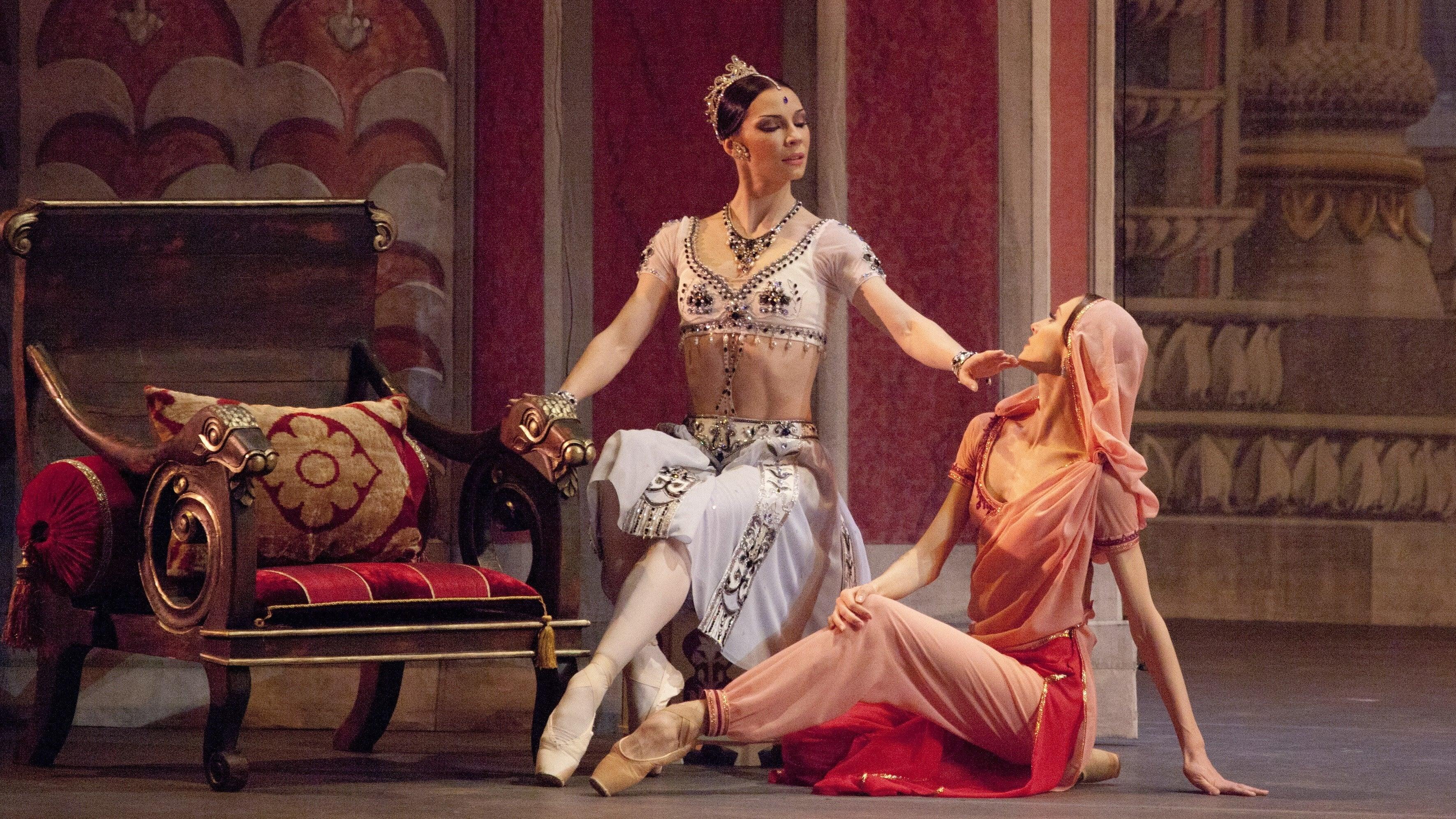 Bolshoi Ballet: La Bayadère backdrop