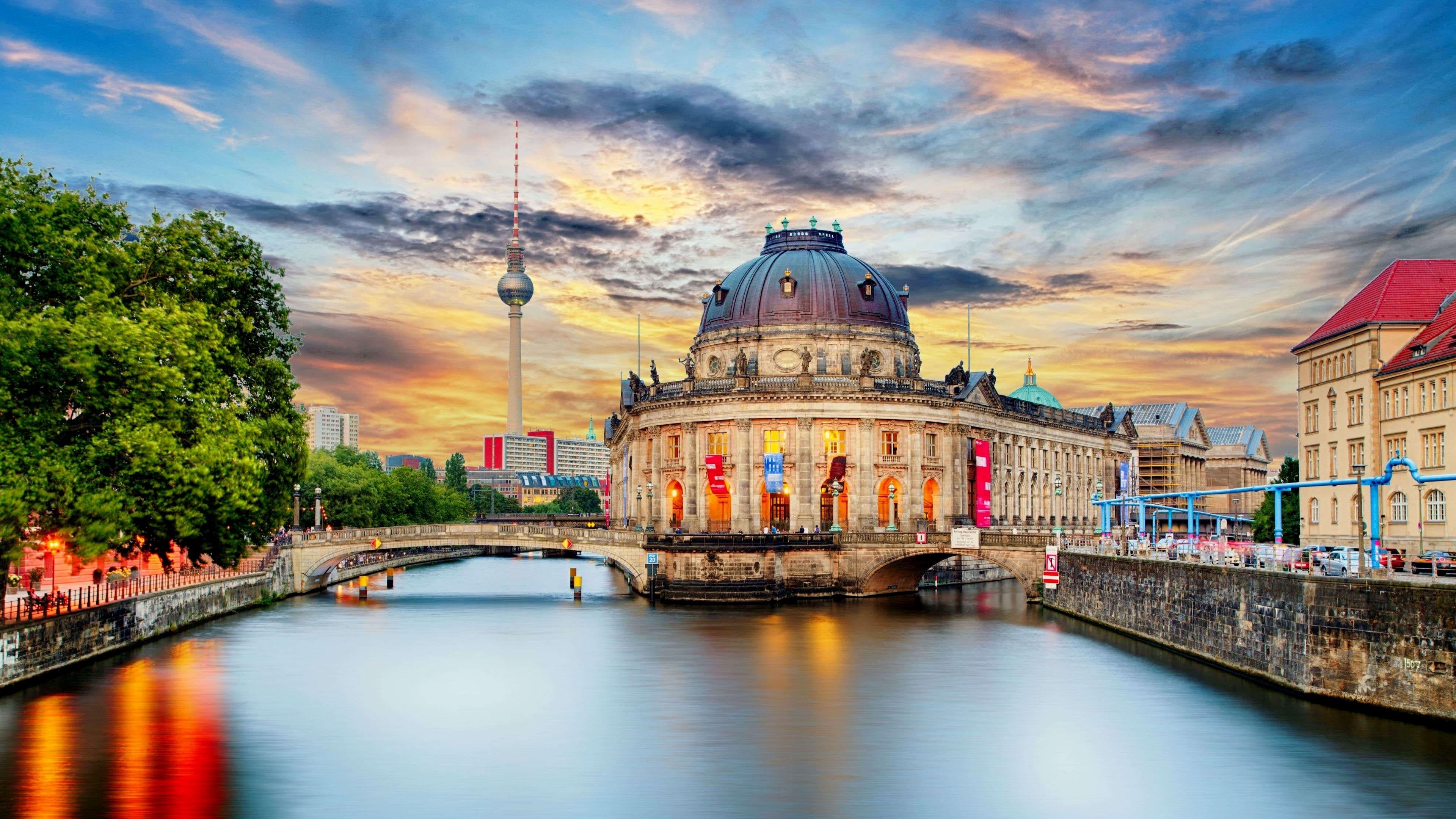 Berlin's Treasure Trove backdrop