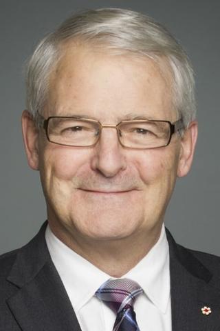 Marc Garneau pic