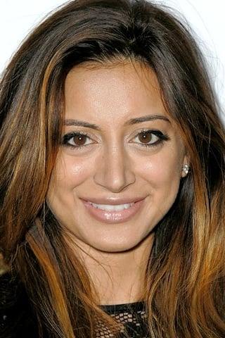 Noureen DeWulf pic