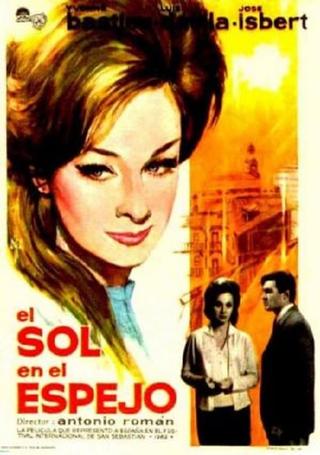 El sol en el espejo poster