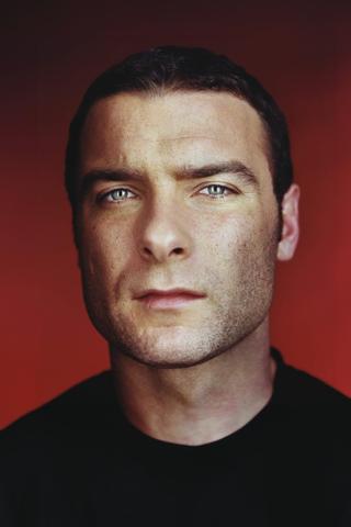 Liev Schreiber pic