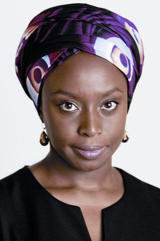 Chimamanda Ngozi Adichie pic