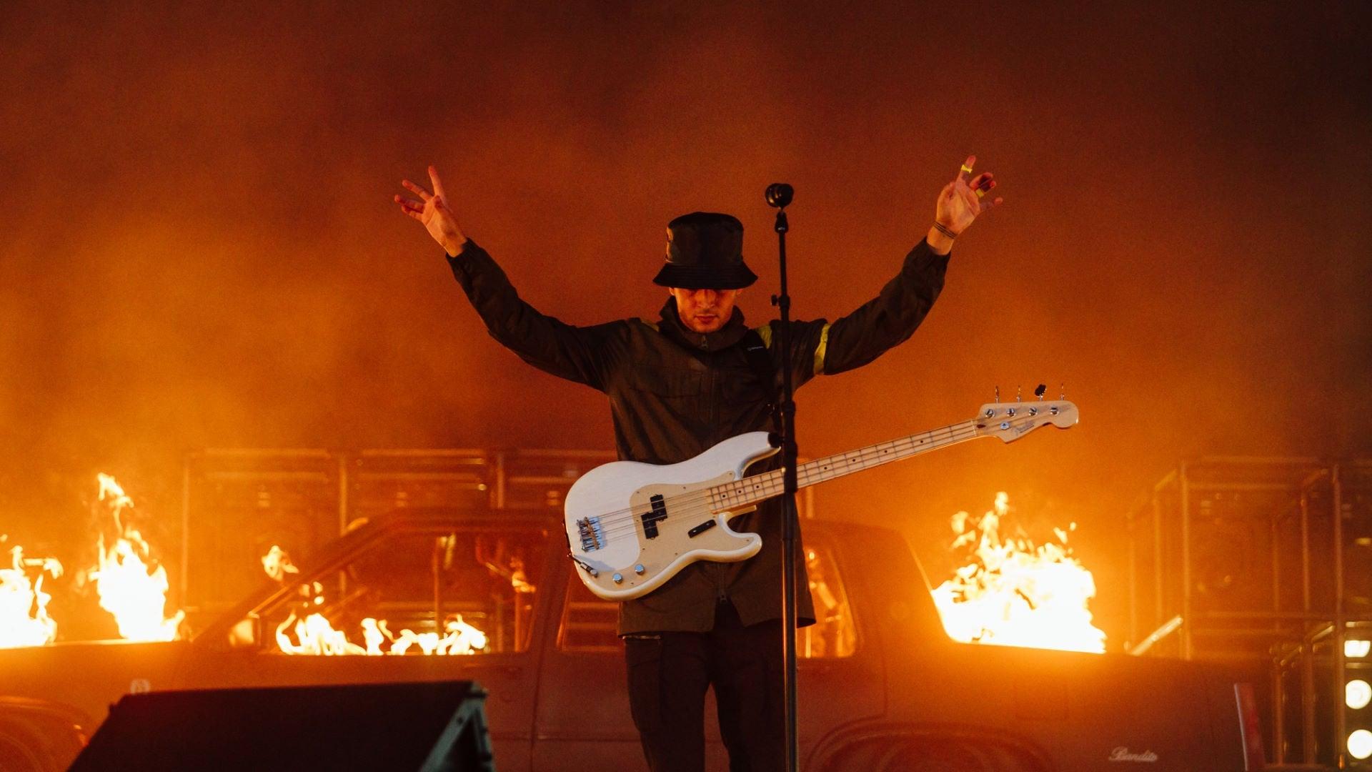 Twenty One Pilots: Reading Festival backdrop