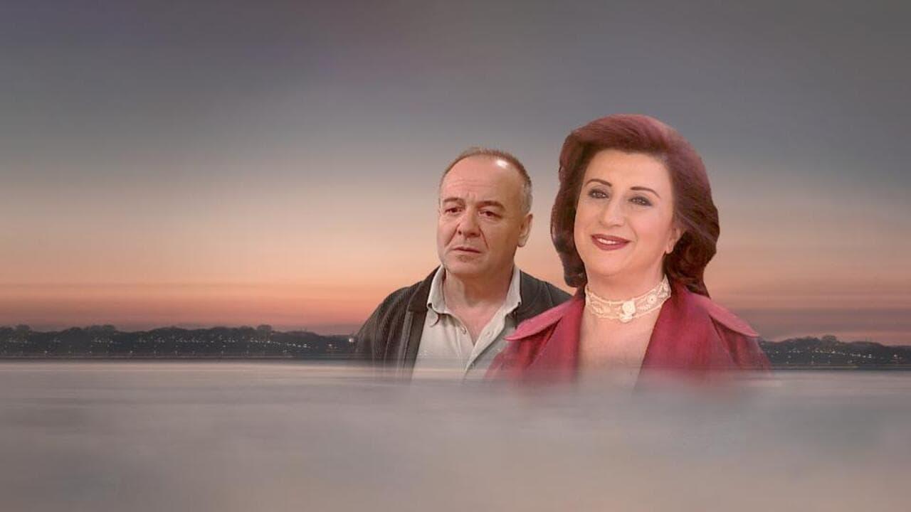 Yaprak Özdemiroğlu backdrop