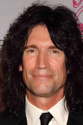 Tommy Thayer pic